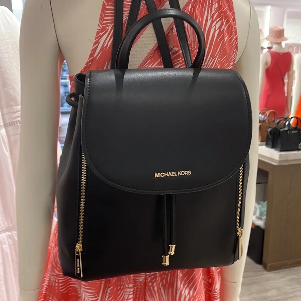 Michael Kors Backpack Bag Phoebe Medium Flap Drawstring Backpack Black 

NWT - Picture 2 of 16